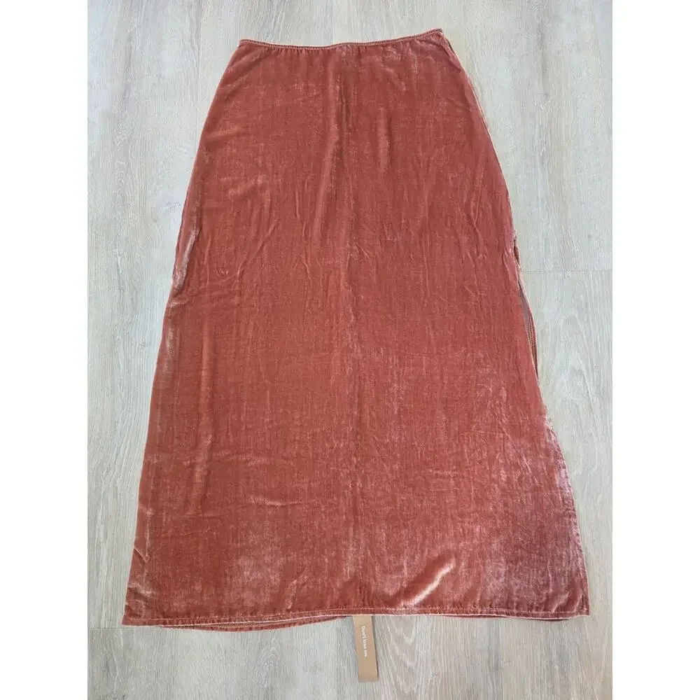 Reformation velvet piece